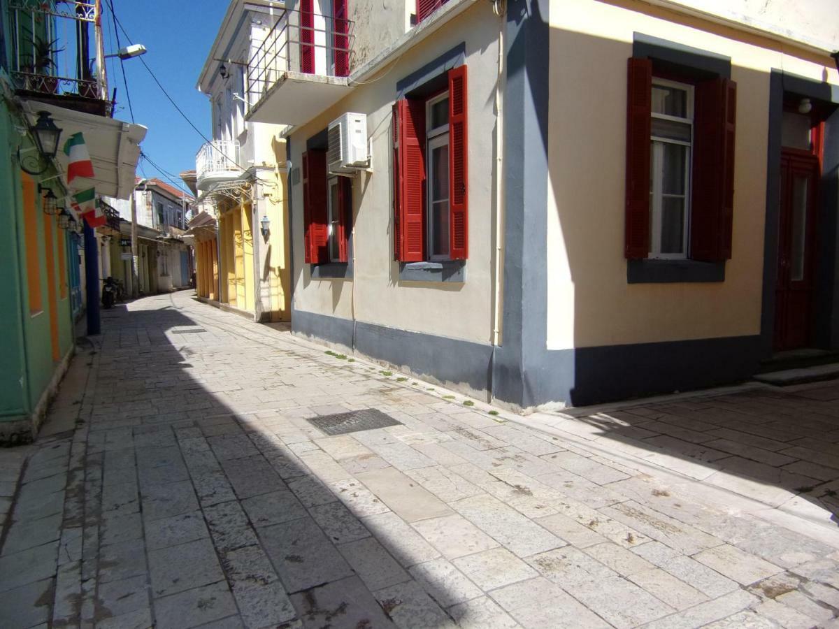 Finestra Rossa Old Town Vintage House Villa Lefkada City Bagian luar foto